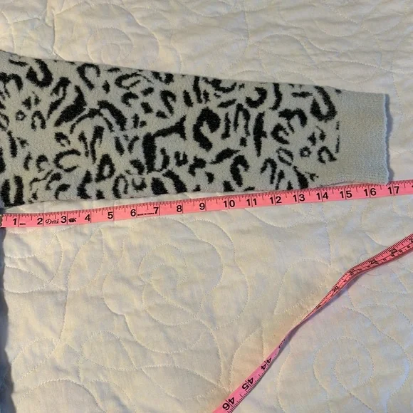 Chico’s Animal Print Sweater - Picture 8 of 9